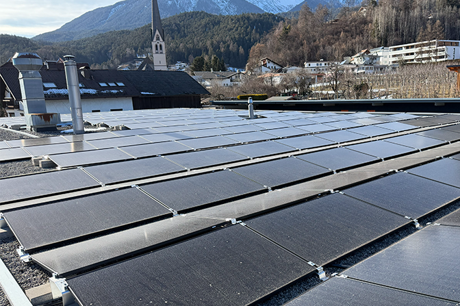 PV-Anlage-THW43-Dach